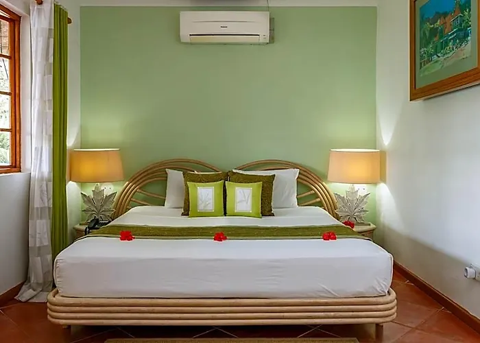 Hotel L'habitation Cerf Island 3*