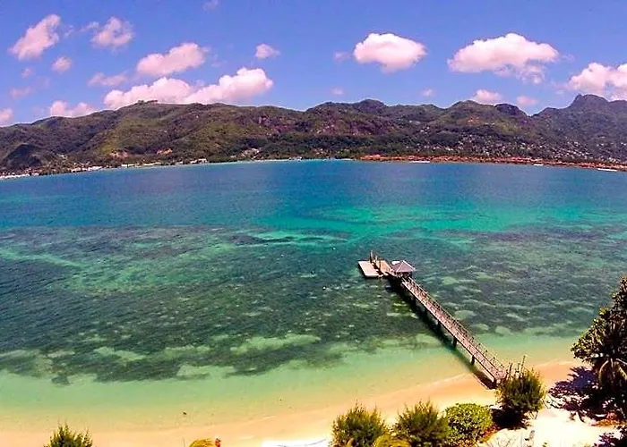 Hotel L'habitation Cerf Island 3*