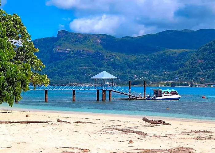 L'habitation Cerf Island Hotel
