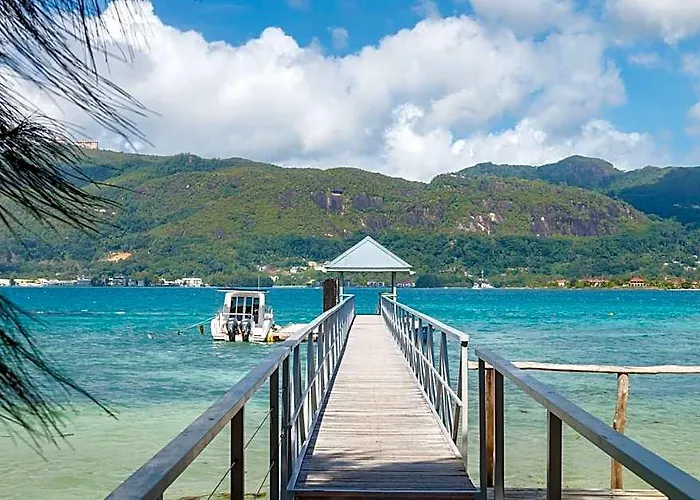 L'habitation Cerf Island Hotel